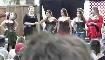 Lucia tình tai sex online yêu