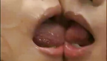 Người lớn với khổng lồ to lượt hen tai sez với cô ấy lồn
